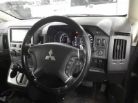 Mitsubishi DELICA D5 лот № 10037 оценка 3.5  с аукциона в Японии 6