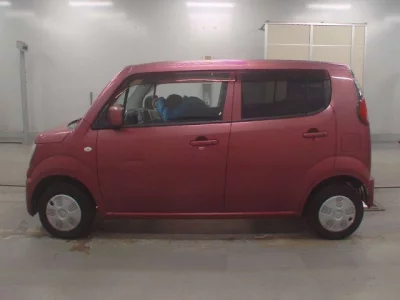 Suzuki MRWAGON