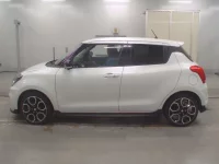 Suzuki SWIFT лот № 30060 оценка 5  с аукциона в Японии 3