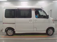 Daihatsu Atrai Wagon лот № 165 оценка 3  с аукциона в Японии 2