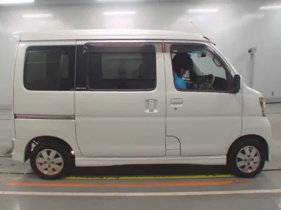 Daihatsu Atrai Wagon  с аукциона в Японии