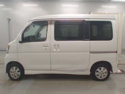 Daihatsu Atrai Wagon  с аукциона в Японии
