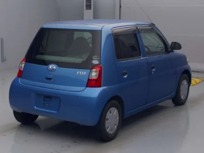 Daihatsu Esse
