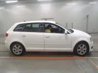 Audi A3 лот № 38001 оценка 3.5  с аукциона в Японии 2