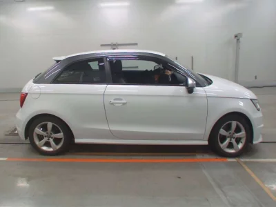 Audi S1