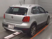 Volkswagen CROSS POLO лот № 38008 оценка 4  с аукциона в Японии 1