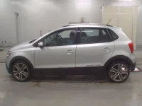 Volkswagen CROSS POLO лот № 38008 оценка 4  с аукциона в Японии 3