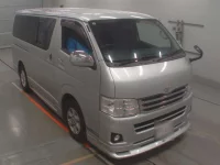 Toyota HIACE VAN лот № 30452 оценка R  с аукциона в Японии 4