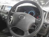 Toyota HIACE VAN лот № 30452 оценка R  с аукциона в Японии 6