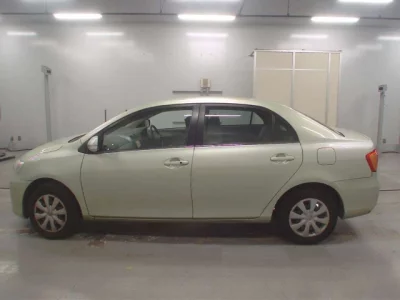 Toyota COROLLA AXIO  с аукциона в Японии
