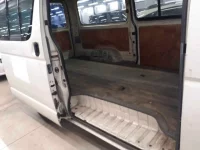 Toyota HIACE VAN лот № 30311 оценка R  с аукциона в Японии 9