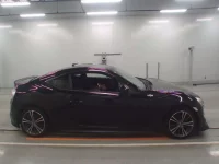Toyota GT 86 лот № 30337 оценка R  с аукциона в Японии 2