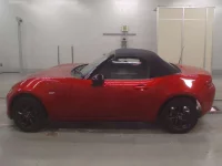 Mazda ROADSTER лот № 33095 оценка 4.5  с аукциона в Японии 3
