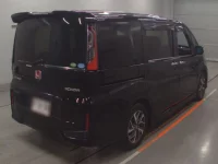 Honda STEP WAGON лот № 30596 оценка 4  с аукциона в Японии 1