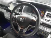 Honda STEP WAGON лот № 30525 оценка 4  с аукциона в Японии 6