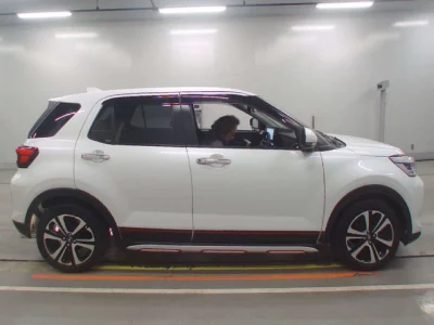 Daihatsu ROCKY