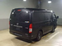 Toyota HIACE VAN лот № 62069 оценка RA  с аукциона в Японии 1