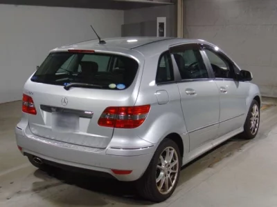 Mercedes-Benz B CLASS