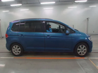 Volkswagen GOLF TOURAN