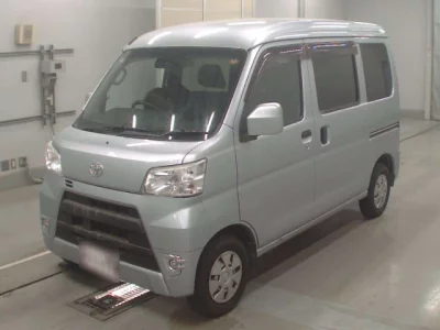 Toyota Pixis Van