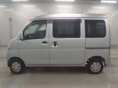 Toyota Pixis Van