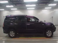 Toyota HILUX SURF лот № 30359 оценка 3  с аукциона в Японии 2