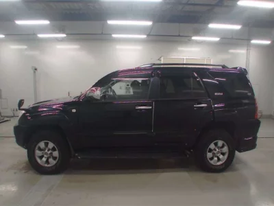Toyota HILUX SURF  с аукциона в Японии