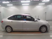 Nissan SYLPHY лот № 10198 оценка 4  с аукциона в Японии 2