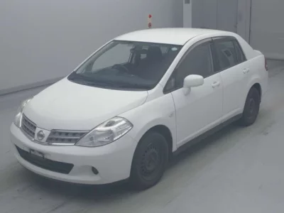 Nissan Tiida Latio