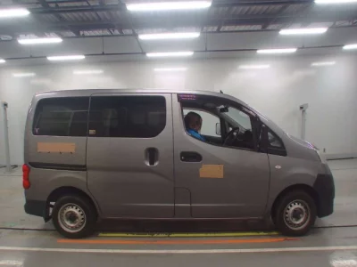 Nissan NV200