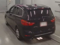 BMW 2-Series лот № 38092 оценка 3  с аукциона в Японии 5