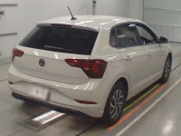 Volkswagen POLO лот № 38086 оценка 5  с аукциона в Японии 1