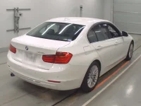 BMW 3-Series лот № 38090 оценка 4  с аукциона в Японии 1