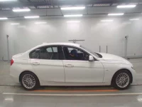 BMW 3-Series лот № 38090 оценка 4  с аукциона в Японии 2