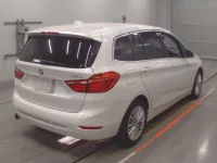 BMW 2-Series лот № 38075 оценка 4.5  с аукциона в Японии 1