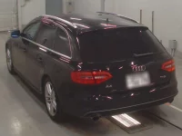 Audi A4 лот № 38098 оценка 4.5  с аукциона в Японии 5