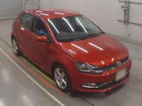 Volkswagen POLO лот № 38078 оценка 4.5  с аукциона в Японии 4