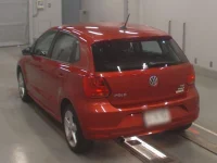 Volkswagen POLO лот № 38078 оценка 4.5  с аукциона в Японии 5