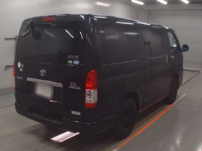 Toyota HiAce Van