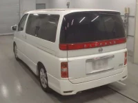Nissan ELGRAND лот № 10235 оценка 3.5  с аукциона в Японии 5