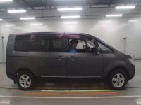 Mitsubishi DELICA D5 лот № 30400 оценка 3.5  с аукциона в Японии 2