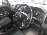 Mitsubishi DELICA D5 лот № 30400 оценка 3.5  с аукциона в Японии 6