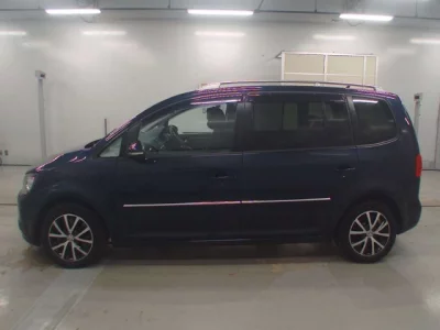 Volkswagen GOLF TOURAN