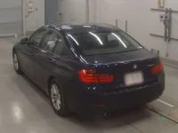 BMW 3-Series лот № 38110 оценка 4  с аукциона в Японии 5