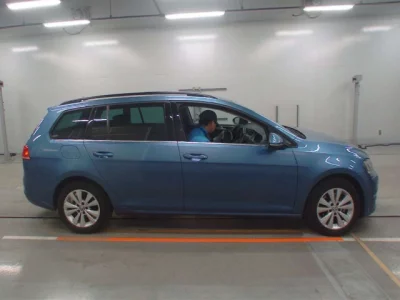 Volkswagen GOLF VARIANT