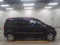 Volkswagen GOLF TOURAN лот № 38108 оценка 4  с аукциона в Японии 2