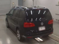 Volkswagen GOLF TOURAN лот № 38108 оценка 4  с аукциона в Японии 5