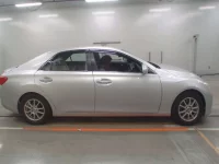 Toyota MARK X лот № 30508 оценка 3  с аукциона в Японии 2