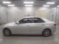 Toyota MARK X лот № 30508 оценка 3  с аукциона в Японии 3