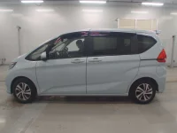 Honda FREED лот № 30470 оценка 4  с аукциона в Японии 3